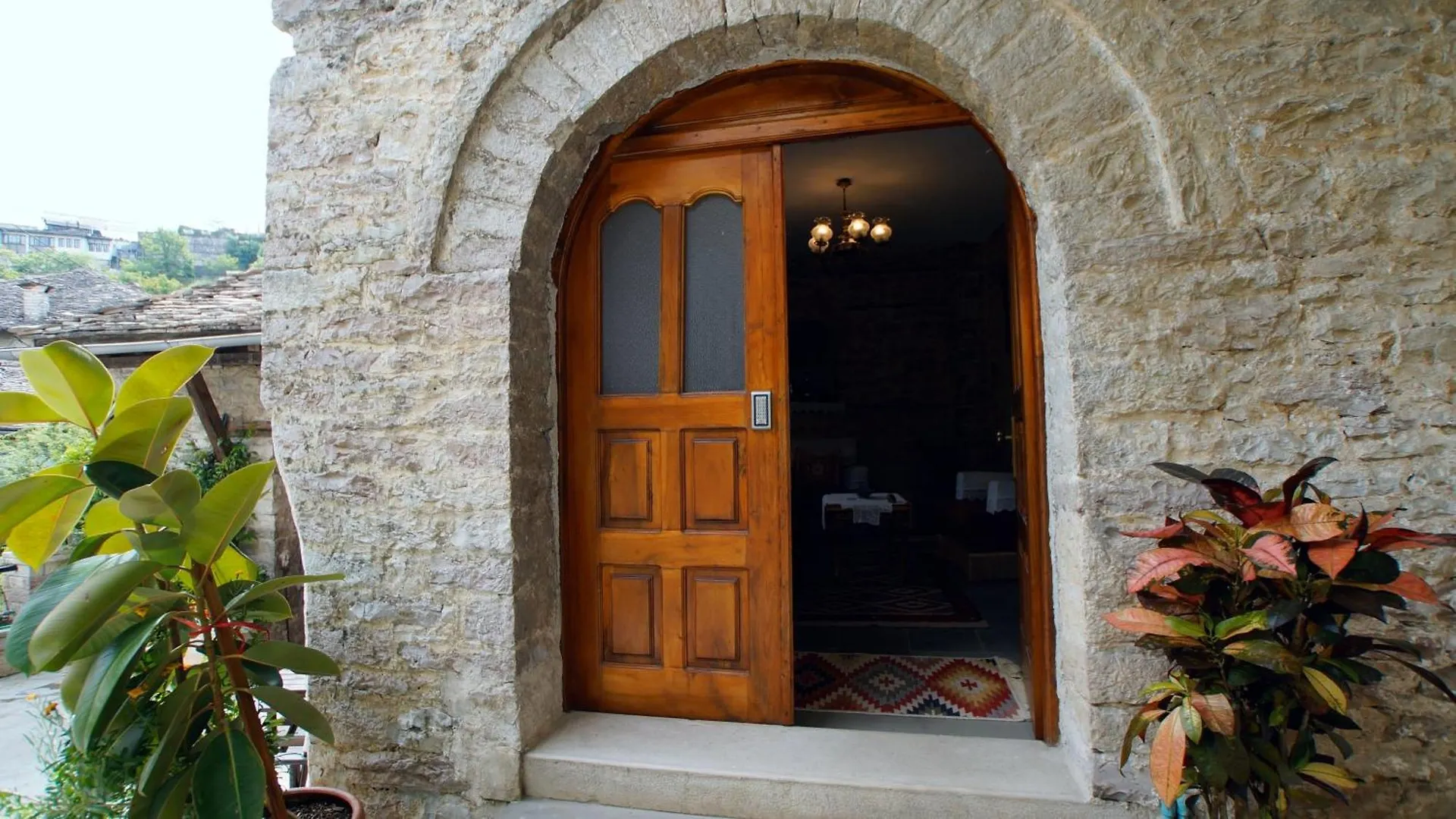 Apartment The Home Of Diplomacy Gjirokaster