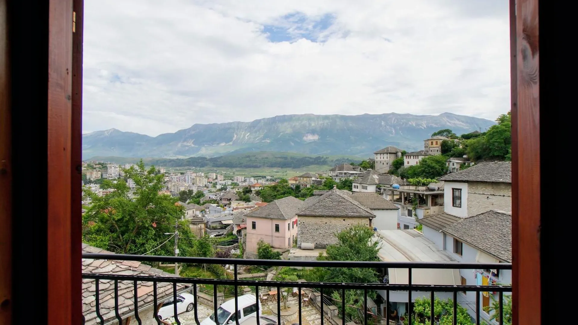 Apartment The Home Of Diplomacy Gjirokaster