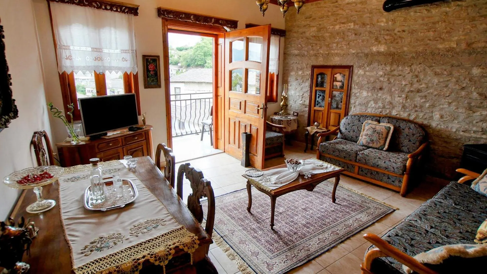 דירה Gjirokastër The Home Of Diplomacy
