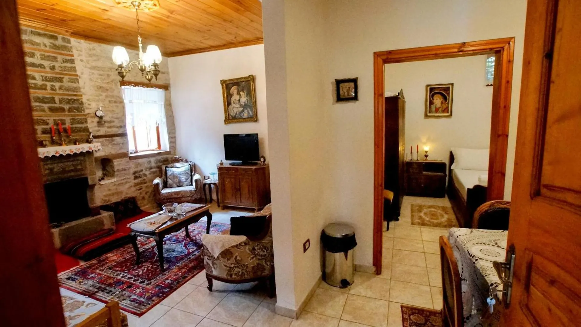 The Home Of Diplomacy Gjirokaster 0*,