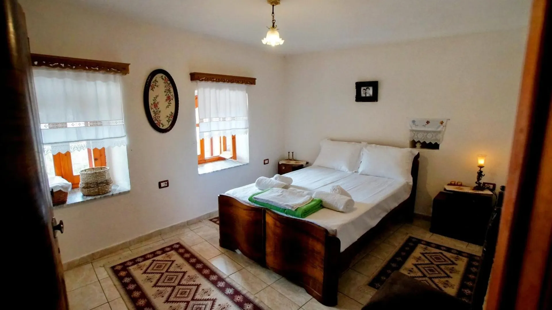 The Home Of Diplomacy Gjirokaster Apartment