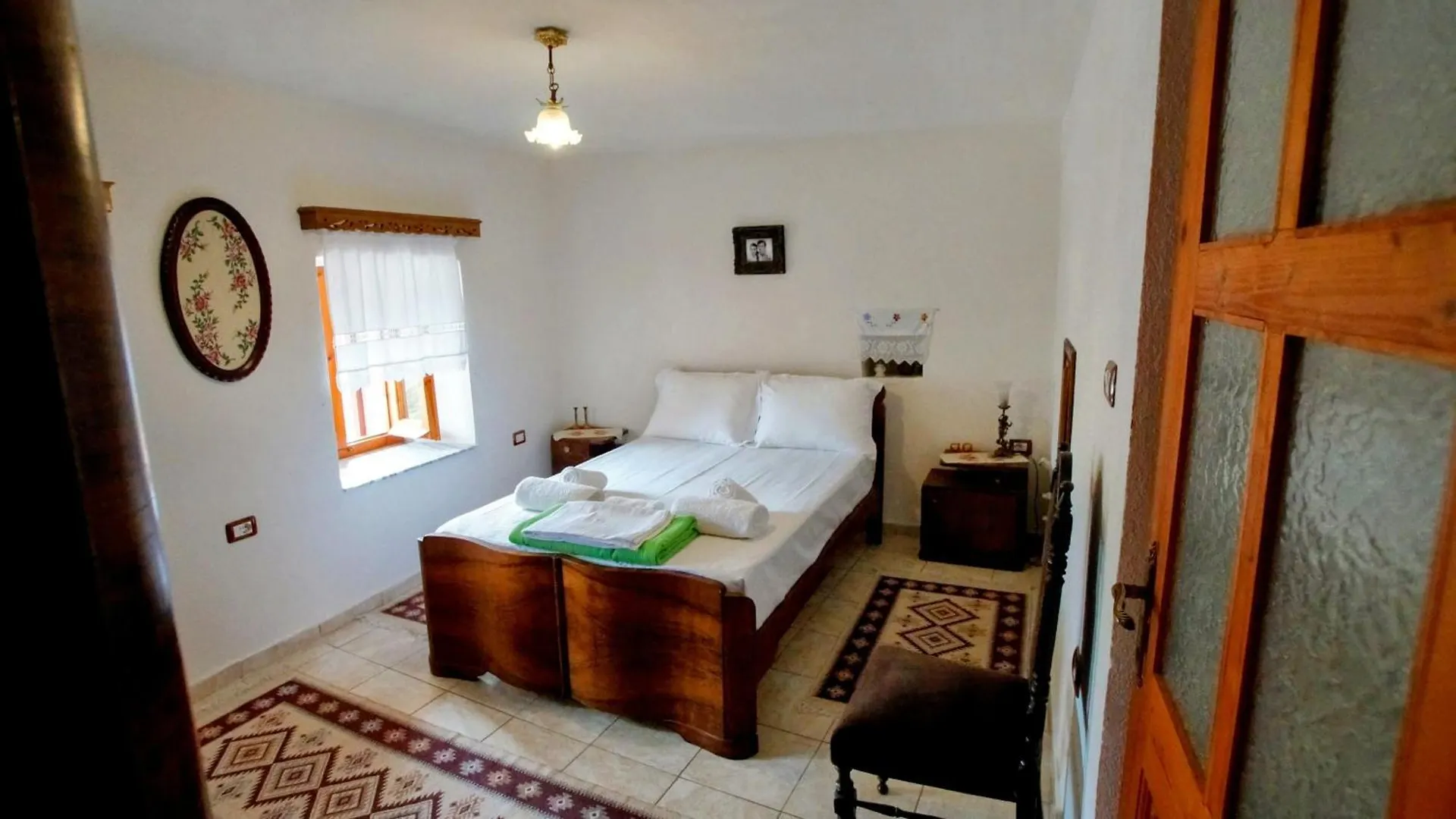 The Home Of Diplomacy Gjirokaster Apartment