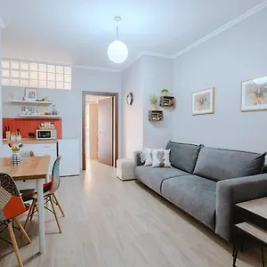 https://nevilas-apartment.hotels-in-tirana.com