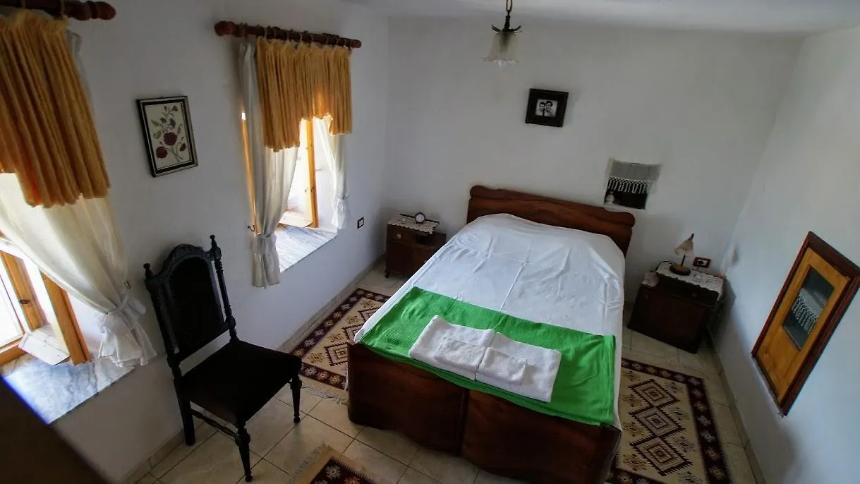 Apartment The Home Of Diplomacy Gjirokaster Albania
