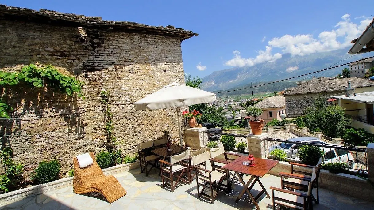The Home Of Diplomacy Gjirokaster Apartment